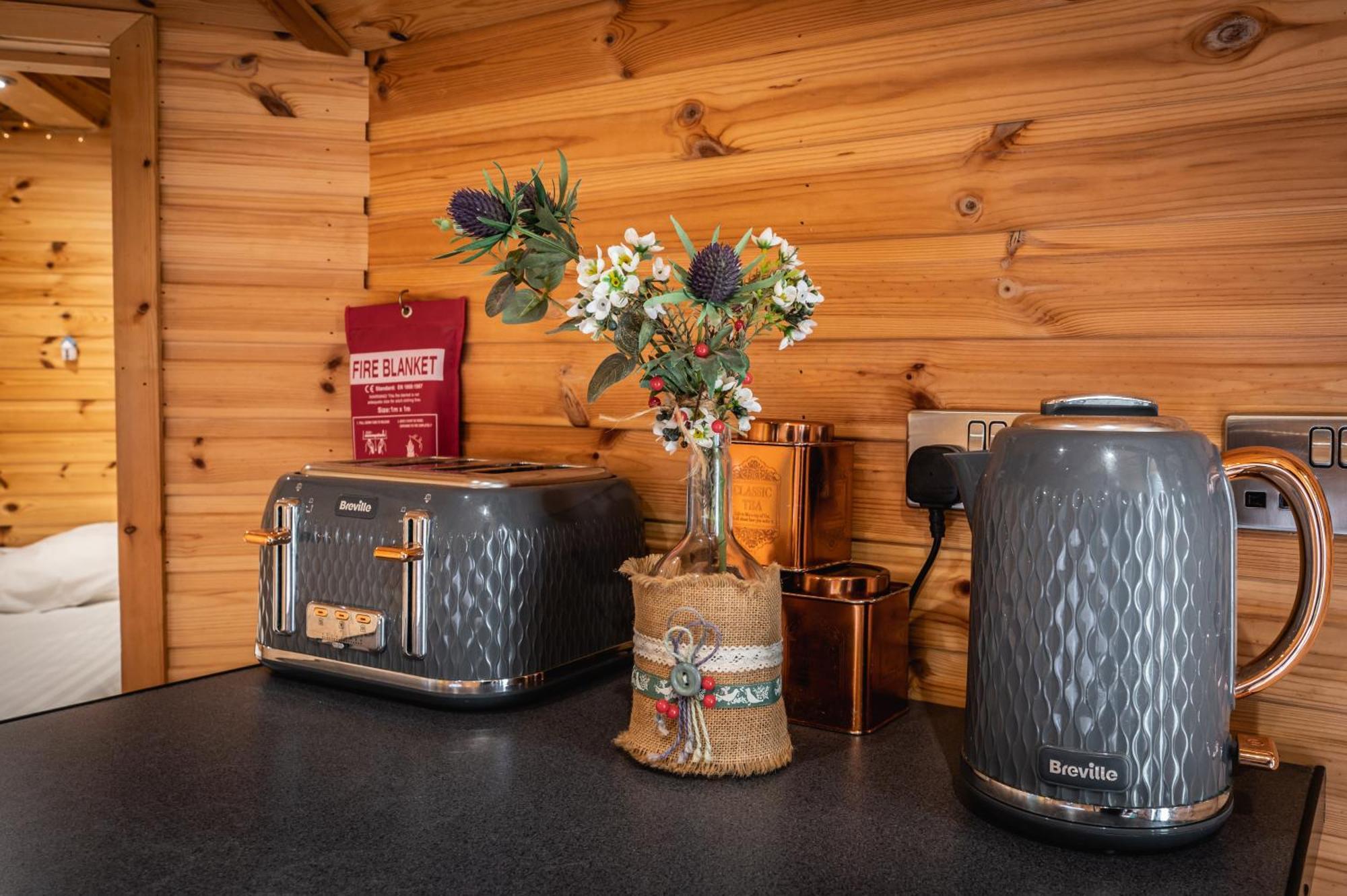 Delny Glamping And Farm Animals Ξενοδοχείο Invergordon Εξωτερικό φωτογραφία